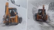 Jammu And Kashmir: सोनमार्ग में भारी बर्फ़बारी के बाद सड़क से बर्फ हटाने का काम हुआ शुरू - वीडियो